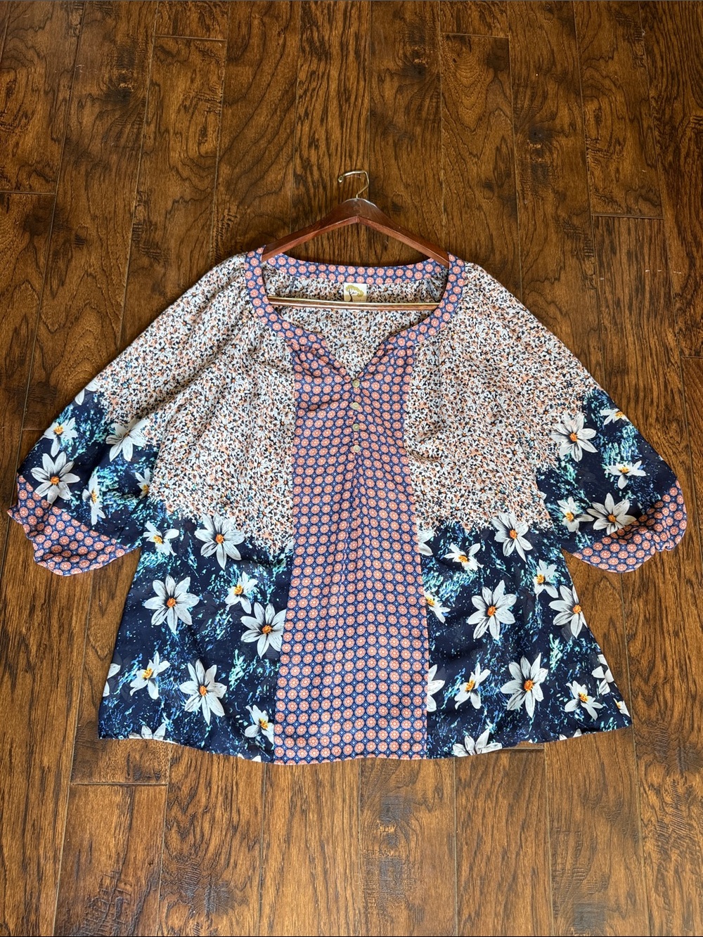 fig and flower Boho Sheer Navy & Pink Floral Peasant Top, size 3X